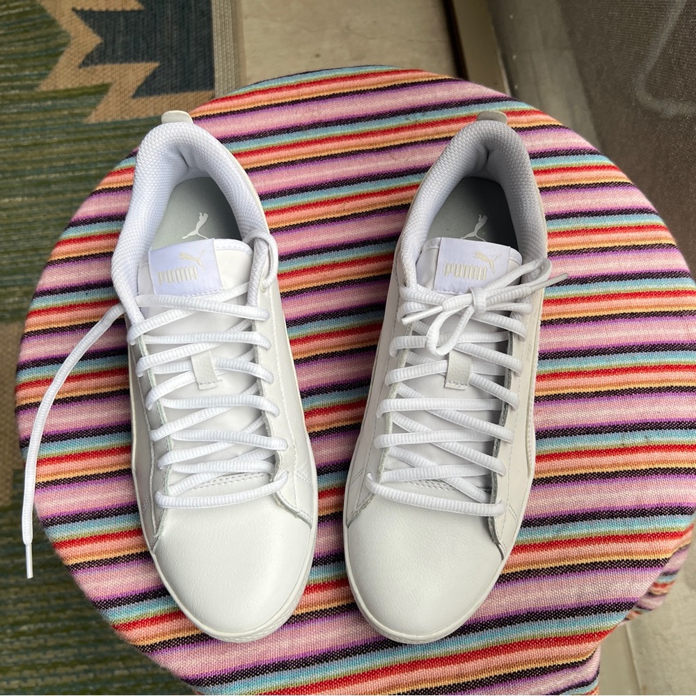 Puma White Leather Women’s Vikky Sneakers (US 9)